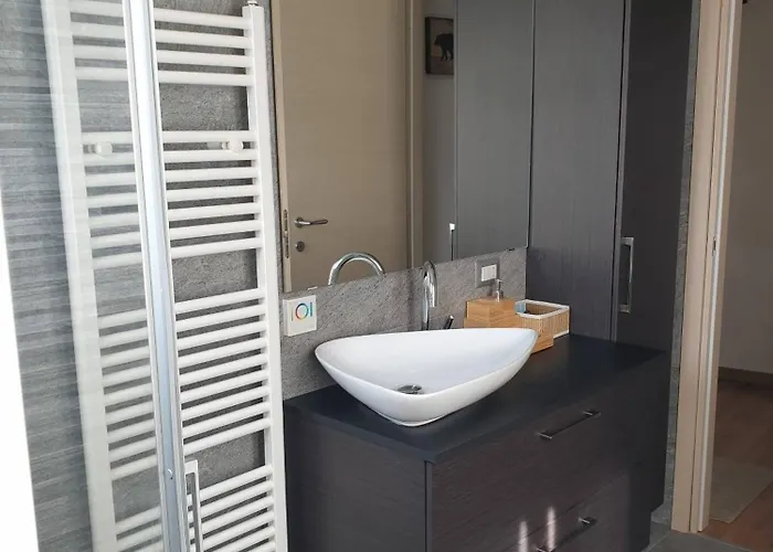 Yuki 山林小屋 *